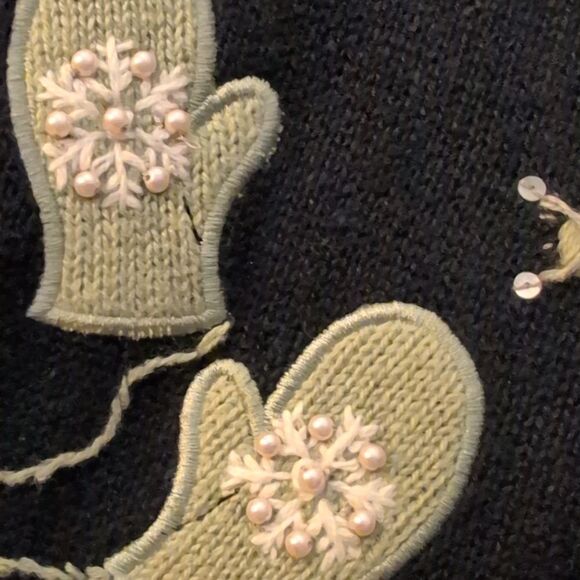 Y2K Christopher & Banks Hand embroidered knit cardigan sweater ice skating - Picture 5 of 7